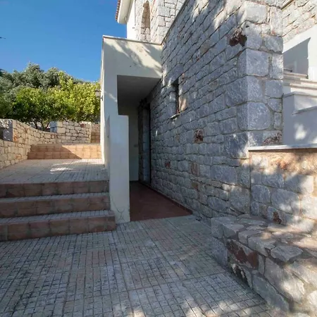 Laconian Collection # Mavrovouni # Μαυροβούνι